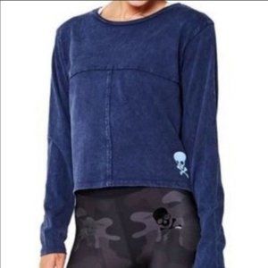 SoulCycle Dark Blue Skull Themed Cropped Long Sleeve Tee Pullover Top S Small‎